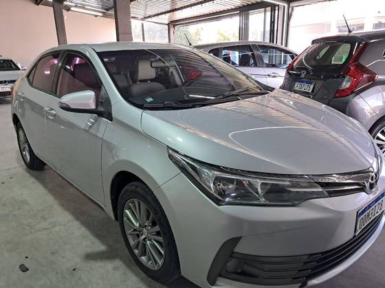 TOYOTA COROLLA 1.8 GLI UPPER 16V FLEX 4P AUTOMÁTICO TOYOTA COROLLA 1.8 GLI UPPER 16V FLEX 4P AUTOMÁTICO